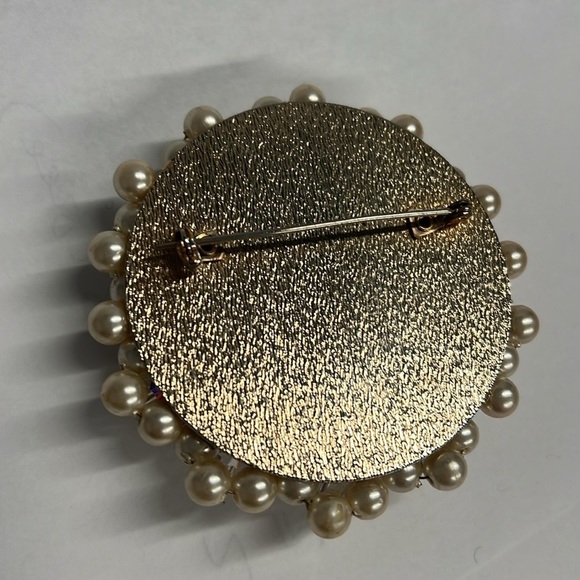 Weiss Attributed Faux Pearl Aurora Borealis Crystal Cluster 2” Pin Brooch - Picture 2 of 3